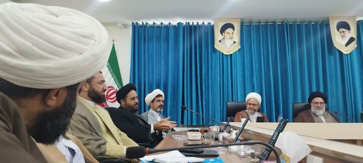 هیچ راهی جز بازگشت به مسجد نداریم