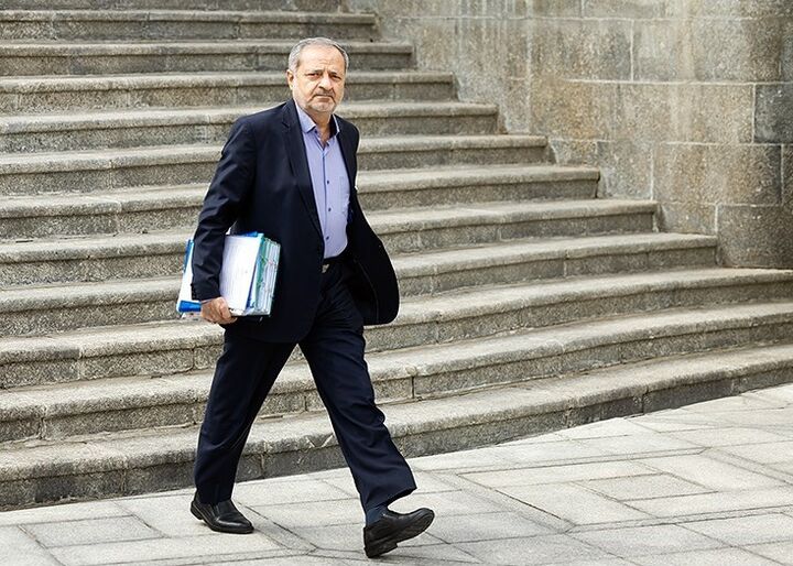 تأمین ۱.۳ میلیون بسته لوازم‌التحریر/جلسه ویژه برای آغاز توزیع شیر مدارس