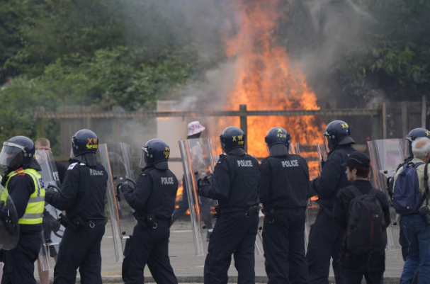 راست افراطی در انگلیس از هوش مصنوعی برای تحریک علیه مهاجران و مسلمانان استفاده میکند
