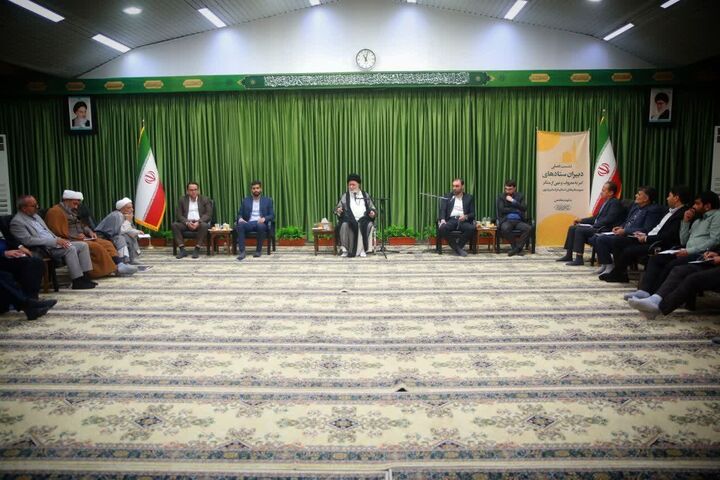 ستاد امر به معروف از ظرفیت مساجد و مدارس برای ایجاد یک جریان قوی مردمی استفاده کند