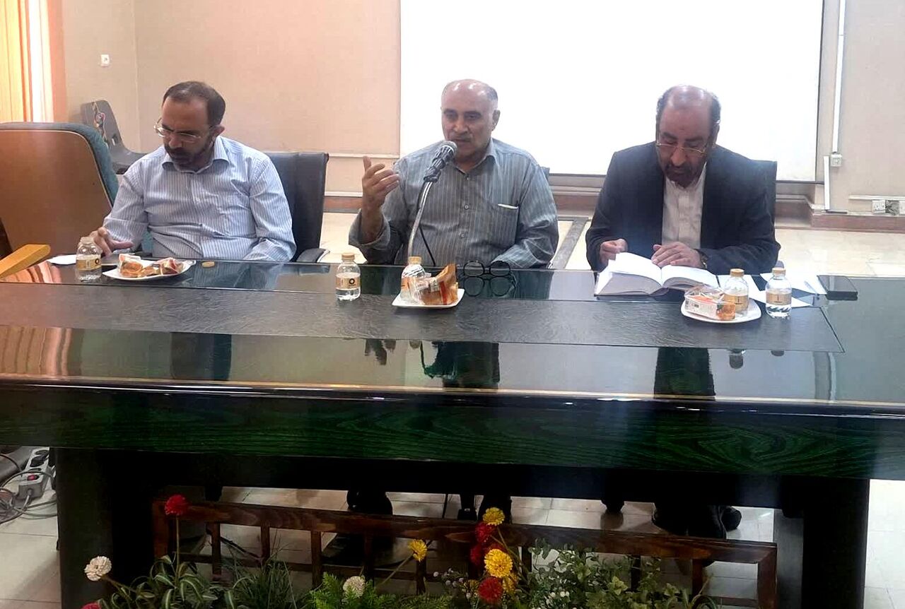 حماسههای قومی ما همگی ریشه در شاهنامه دارند