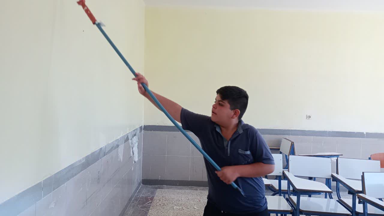 رنگآمیزی مدارس، روشنگری دلها؛ دستاوردهای اردوی جهادی کانونهای مساجد در چالدران