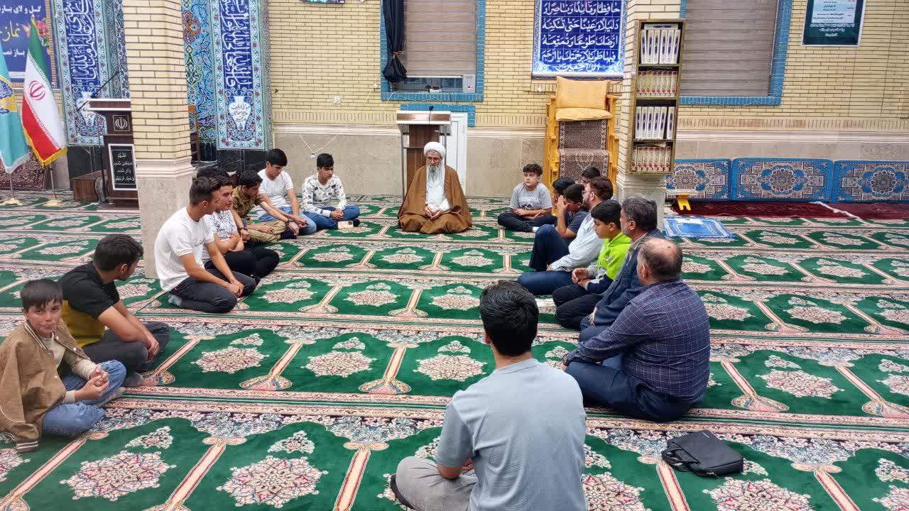 رنگآمیزی مدارس، روشنگری دلها؛ دستاوردهای اردوی جهادی کانونهای مساجد در چالدران