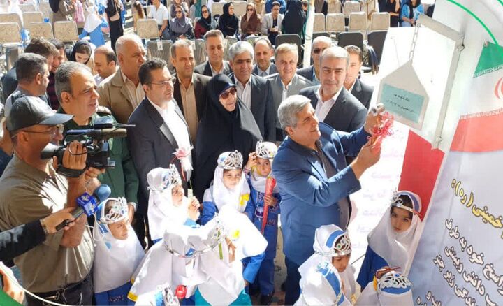 آغاز سال تحصیلی در سنندج با جشن شکوفه‌ها