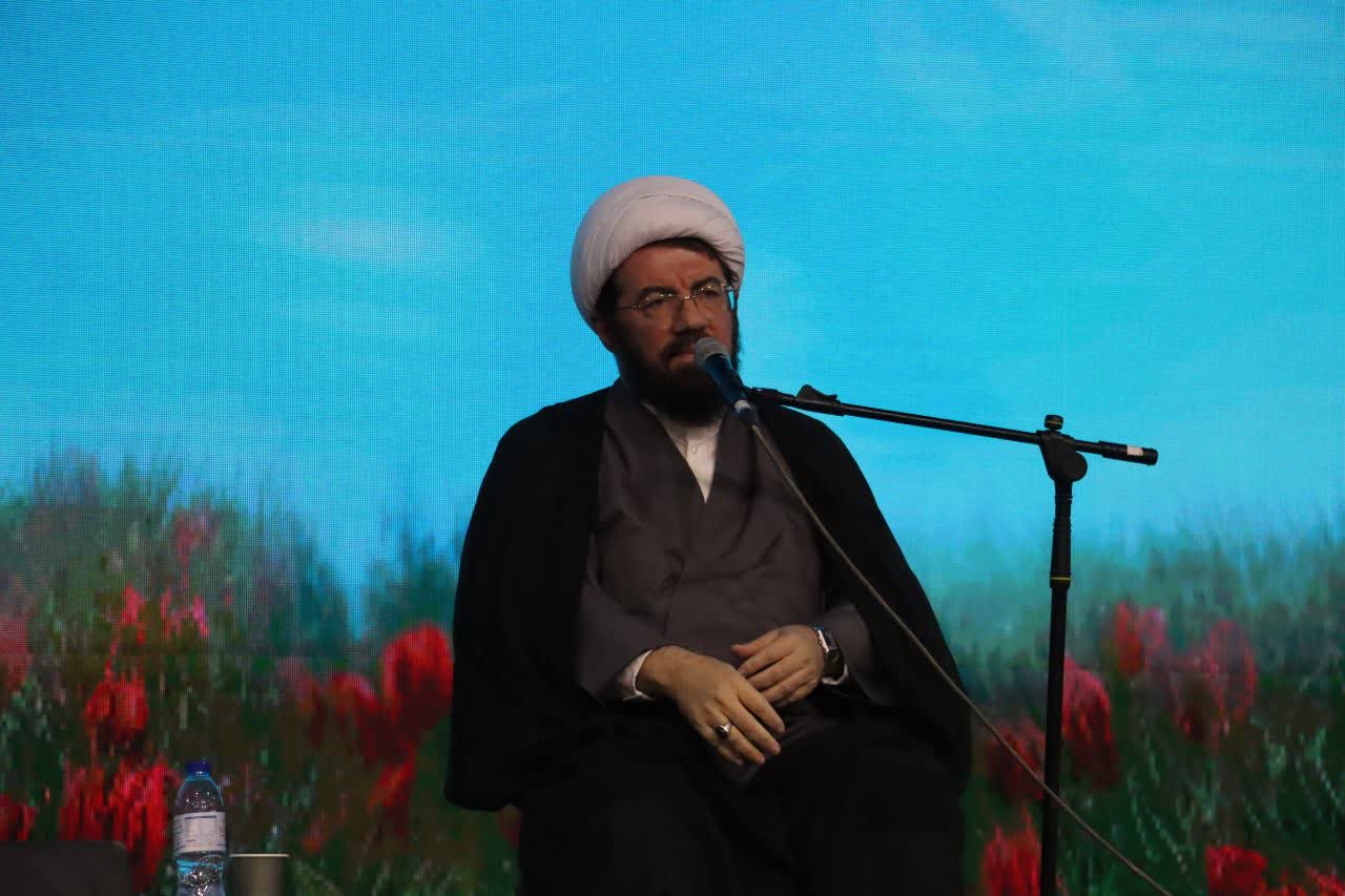 ایمان و مقاومت، کلید عبور از بن‌بست‌ها