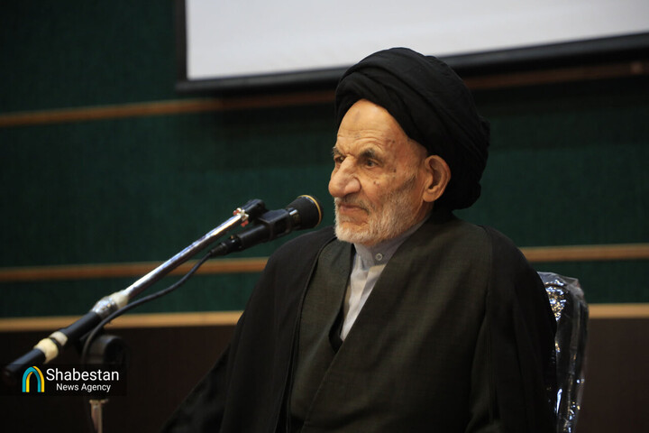 جمهوری اسلامی ایران، تابلوی اسلام در بیداری جهانی است