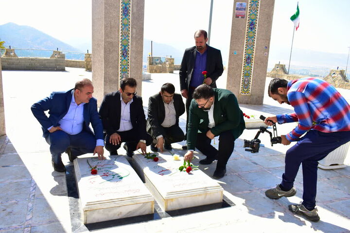 تجدید میثاق مسئولان آموزش و پرورش با شهدای انقلاب و جنگ تحمیلی