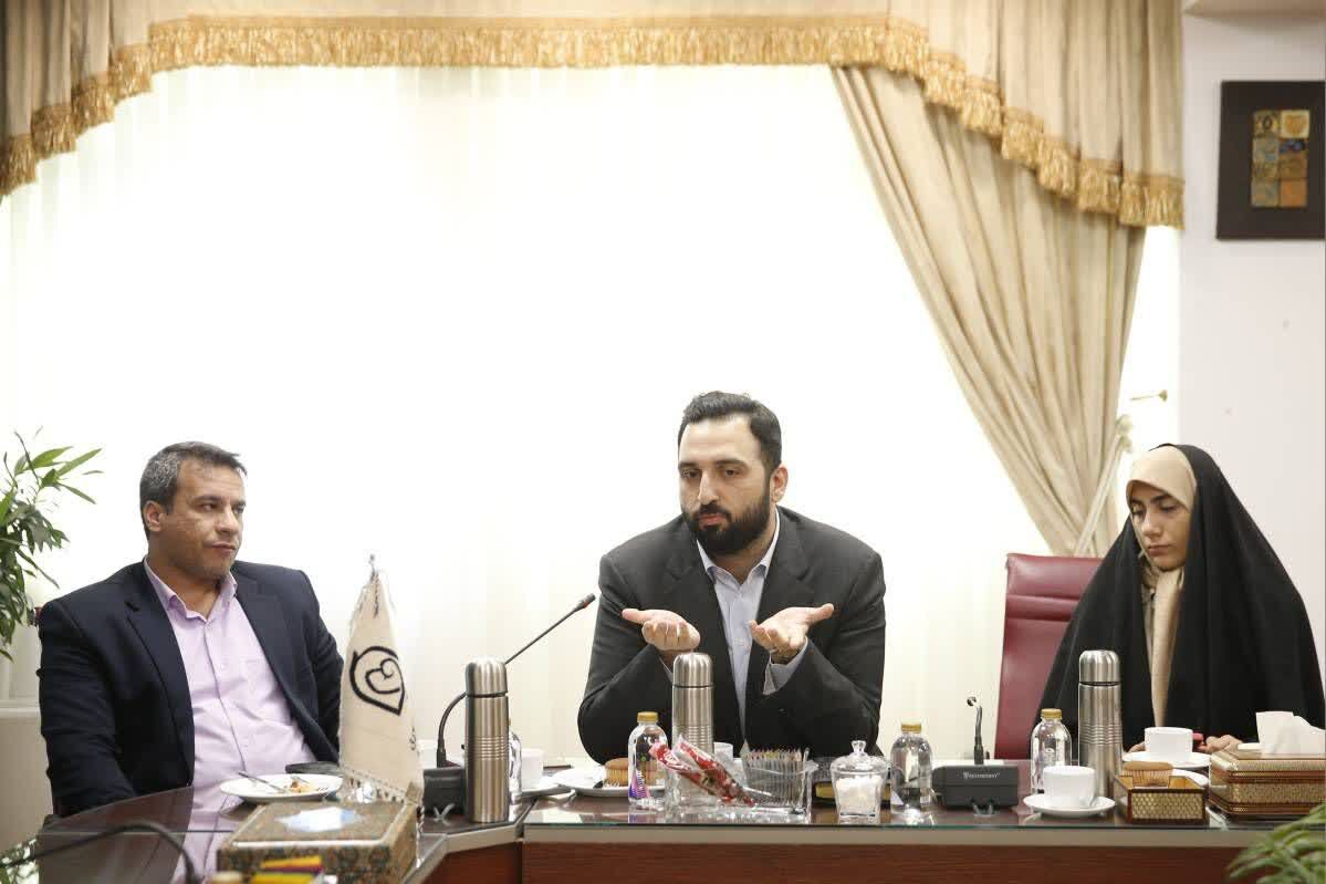 دیدار معاون رئیس‌جمهور با نخستین مدال‌آور دوومیدانی زنان ایران