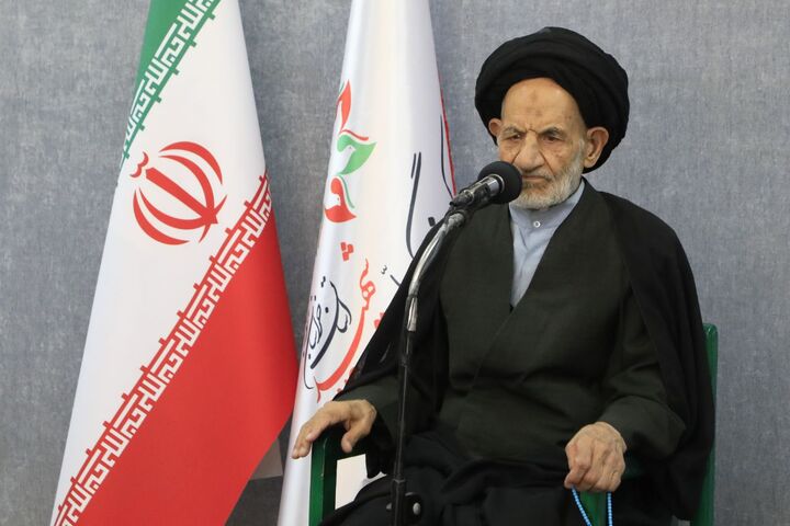 ورزشکاران، سفیران عزت ملی در میدان رزم معنوی هستند