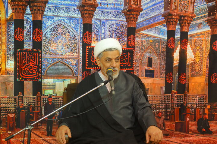 کثرت ناپاکی‌ها در دنیا، نباید انسان را از مسیر حق، خارج و یا او را سست کند