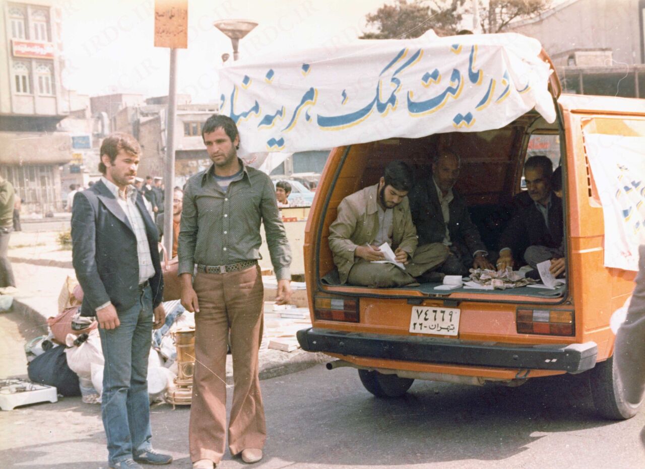 مساجد جهرم؛ سنگرهای خاموش دفاع مقدس/ وقتی بانوان جهرمی ۹ کیلو طلا برای رزمندگان هدیه کردند