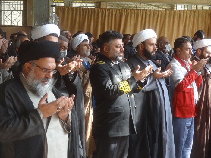 اقامه نماز جمعه یاسوج به امامت آیت الله حسینی