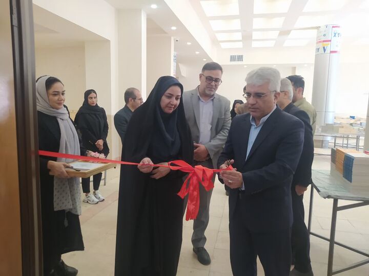 افتتاح نمایشگاه گروهی نقاشی «ایران» در آران‌وبیدگل