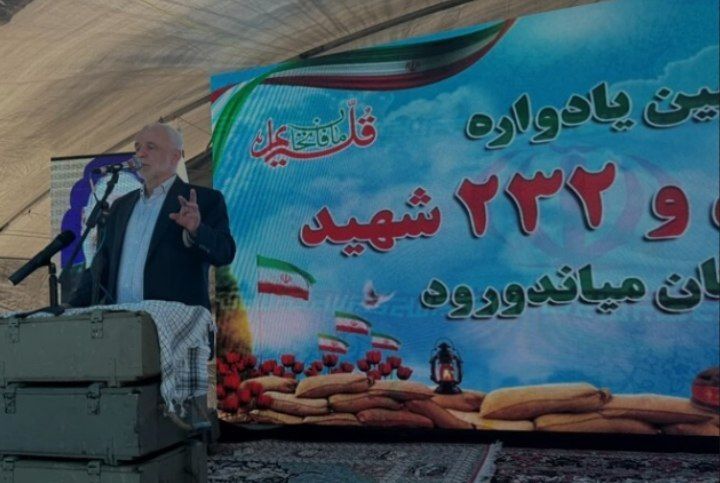 مکتب حاج قاسم سلیمانی الگوی همه ما در حل مسائل جامعه است