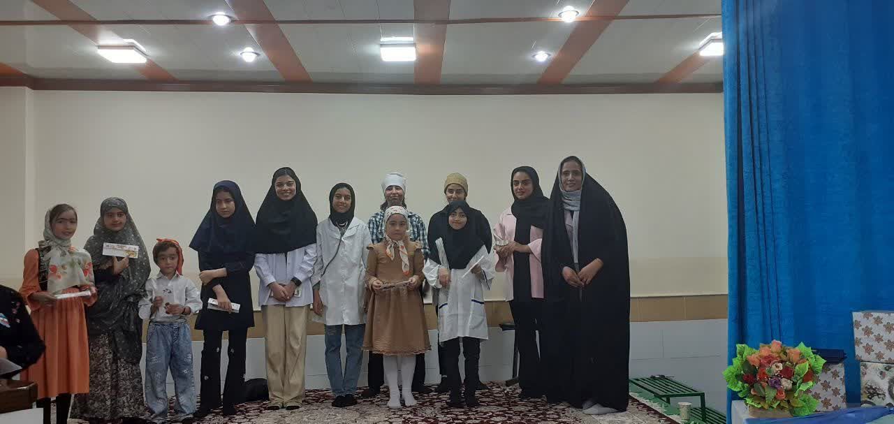 اختتامیه کلاسهای تابستانی “یاس آسمانی” کانون فرهنگی امام زمان(عج) آران و بیدگل برگزار شد