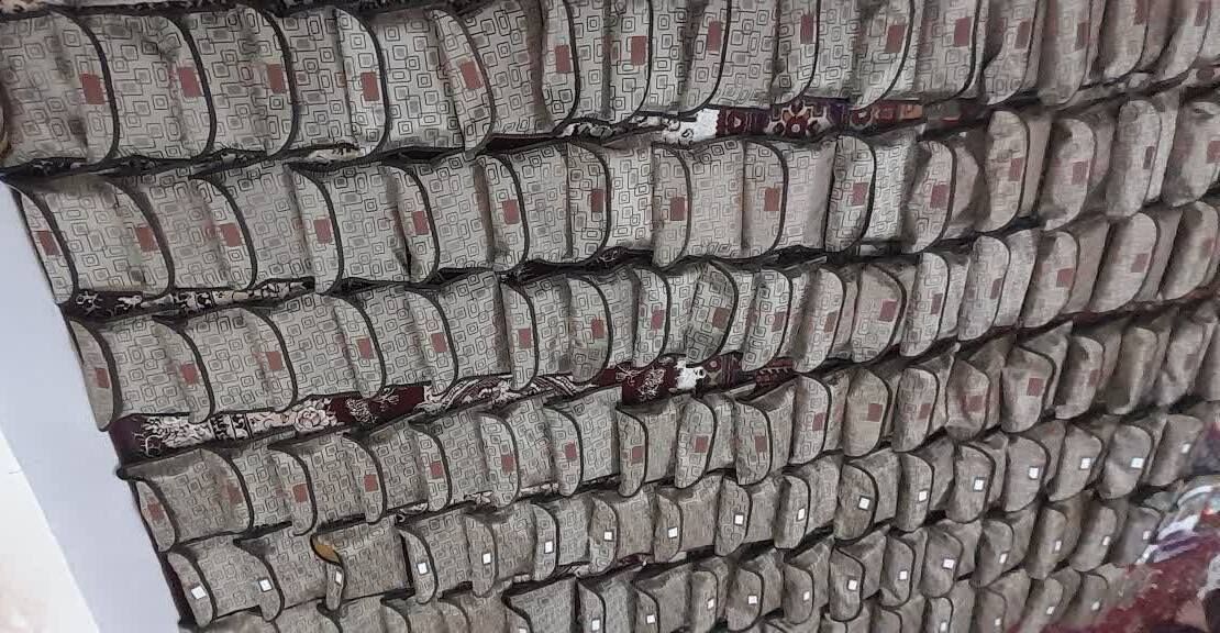 توزیع ۱۵۰ بسته لوازمالتحریر به دانشآموزان نیازمند افغانستانی در آران و بیدگل