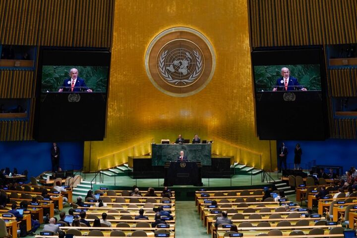 خروج نمایندگان کشورهای جهان از سالن سازمان ملل همزمان با شروع سخنرانی نتانیاهو