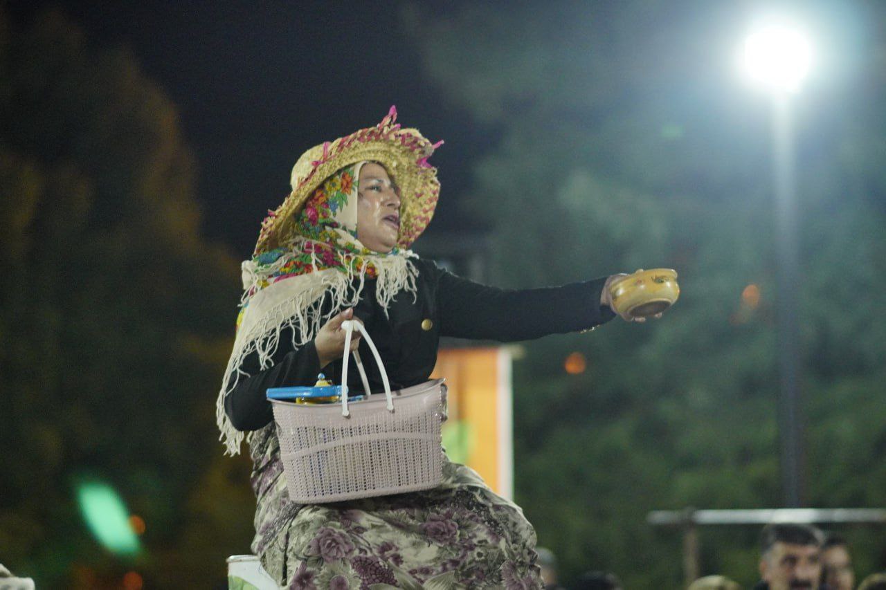 برگزاری هر رویداد فرهنگی در جامعه مثبت است