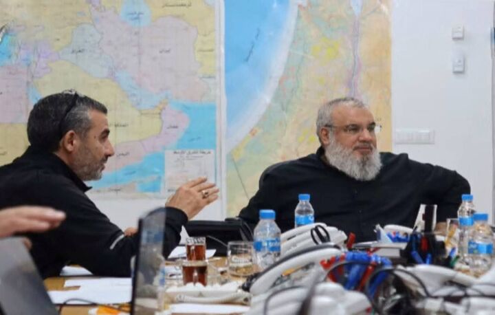 آخرین عکس سید حسن نصرالله در اتاق عملیات مقاومت، چند روز قبل از شهادتش