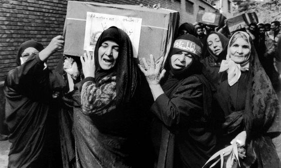 ازیادرفته‌های زنانه‌ی دفاع مقدس؛ از شکوه عزت و کمال غیرت تا نماد مقاومت