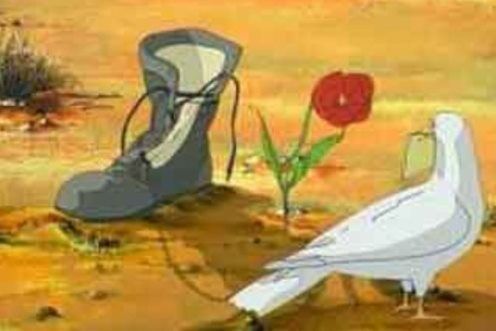 سینما باید از نگاه محدود به جنگ سخت فراتر برود/رسانه هنوز حق دفاع مقدس را ادا نکرده است