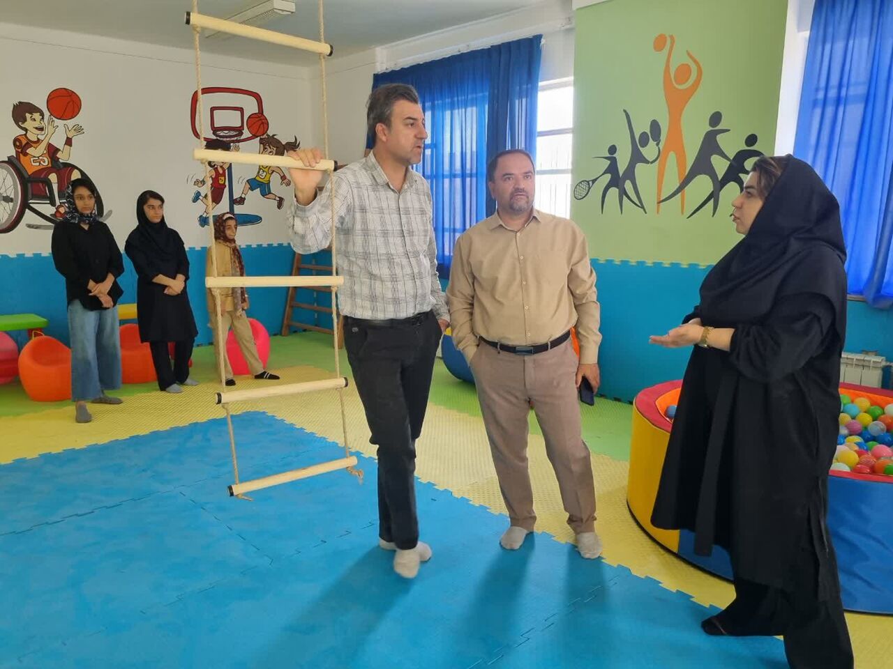 غنی‌سازی اوقات فراغت ۳۸۰ دانش‌آموز با نیاز ویژه در پایگاه‌های تابستانی کردستان