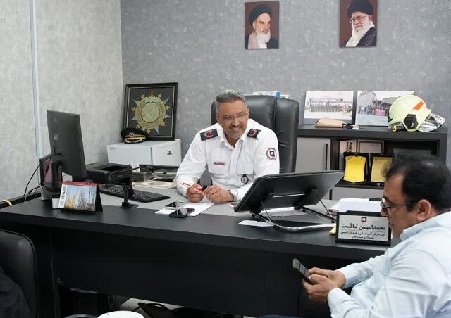 زندگی در خط مقدم آتش/ روایت تلخ و شیرین حرفهای پرمخاطره