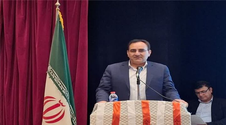 ملت ایران همواره پای استقلال ایستاده است