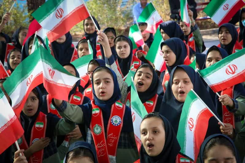 آغاز جشن عاطفه‌ها در یک هزار مدرسه استان سمنان