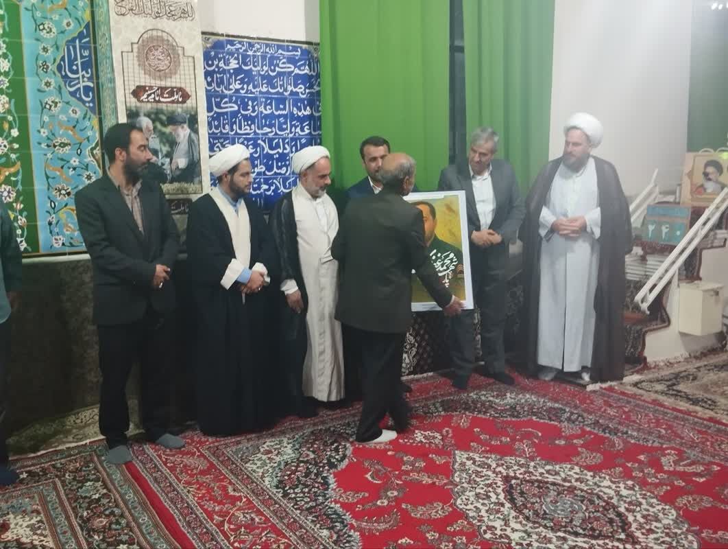 دستاوردهای هشت سال دفاع مقدس و جنگ تحمیلی ۱۲روزه برای نسل جوان تبیین شود