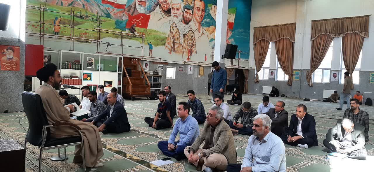 شهید سید حسن نصرالله پرورش‌یافته مکتب اهل بیت و مجاهد راه قرآن بود