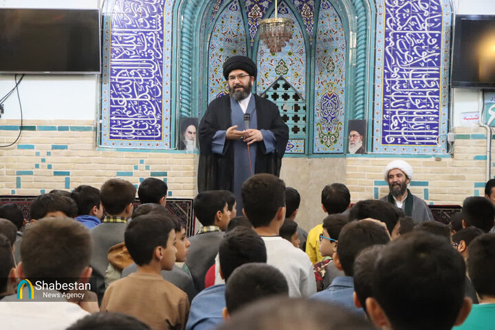 تربیت انقلابی در سایه تعامل مسجد و مدرسه