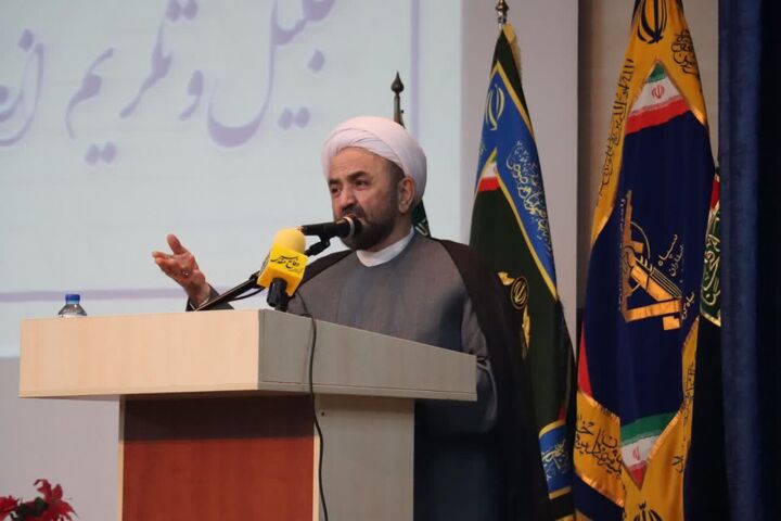 ایثار؛ اوج کرامت و عبادت است/ لزوم بی توجهی به  تبلیغات مسموم دشمن