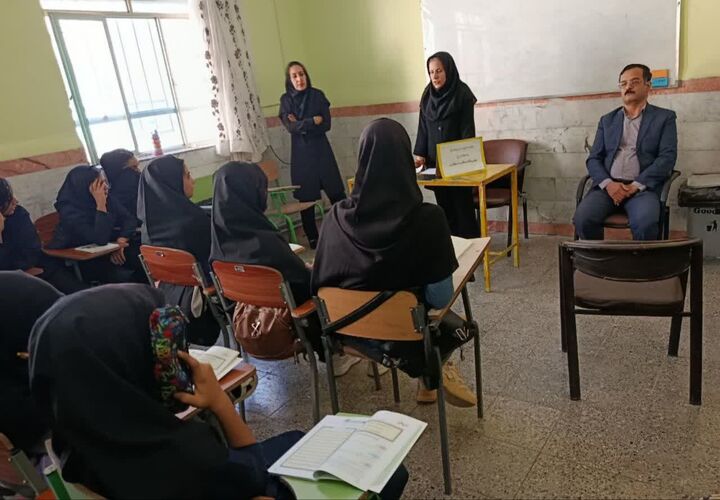 تبیین اهمیت گردشگری در مدارس کامیاران هم‌زمان با هفته گردشگری