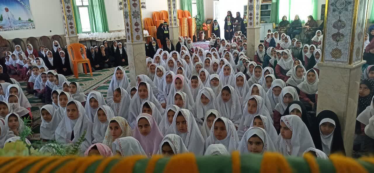 تربیت دانش‌آموزان با راهکارهای نوین کانون تعلیم و تربیت رضوی