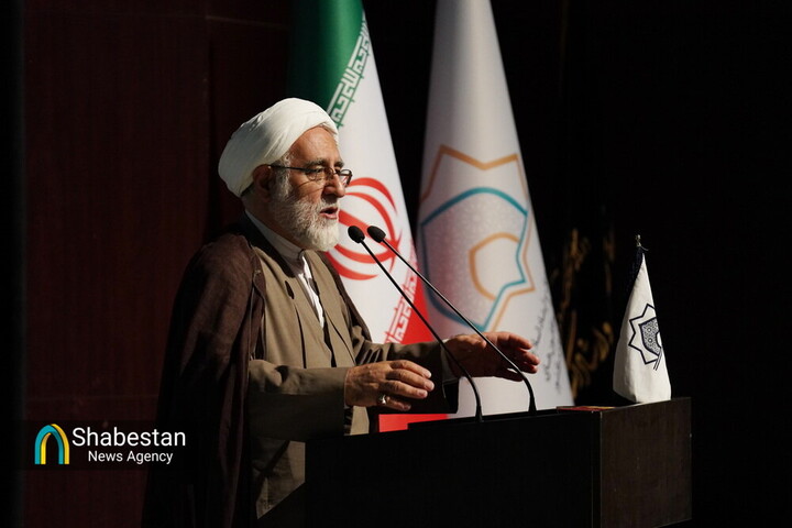 مسجد باید همواره کانون نشاط باشد