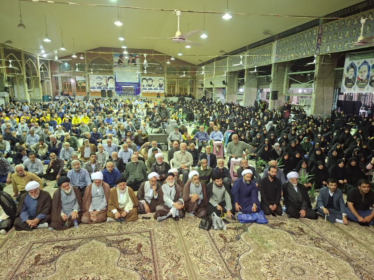 بزرگترین مطالبه شهدا و رهبری اتحاد و همبستگی است