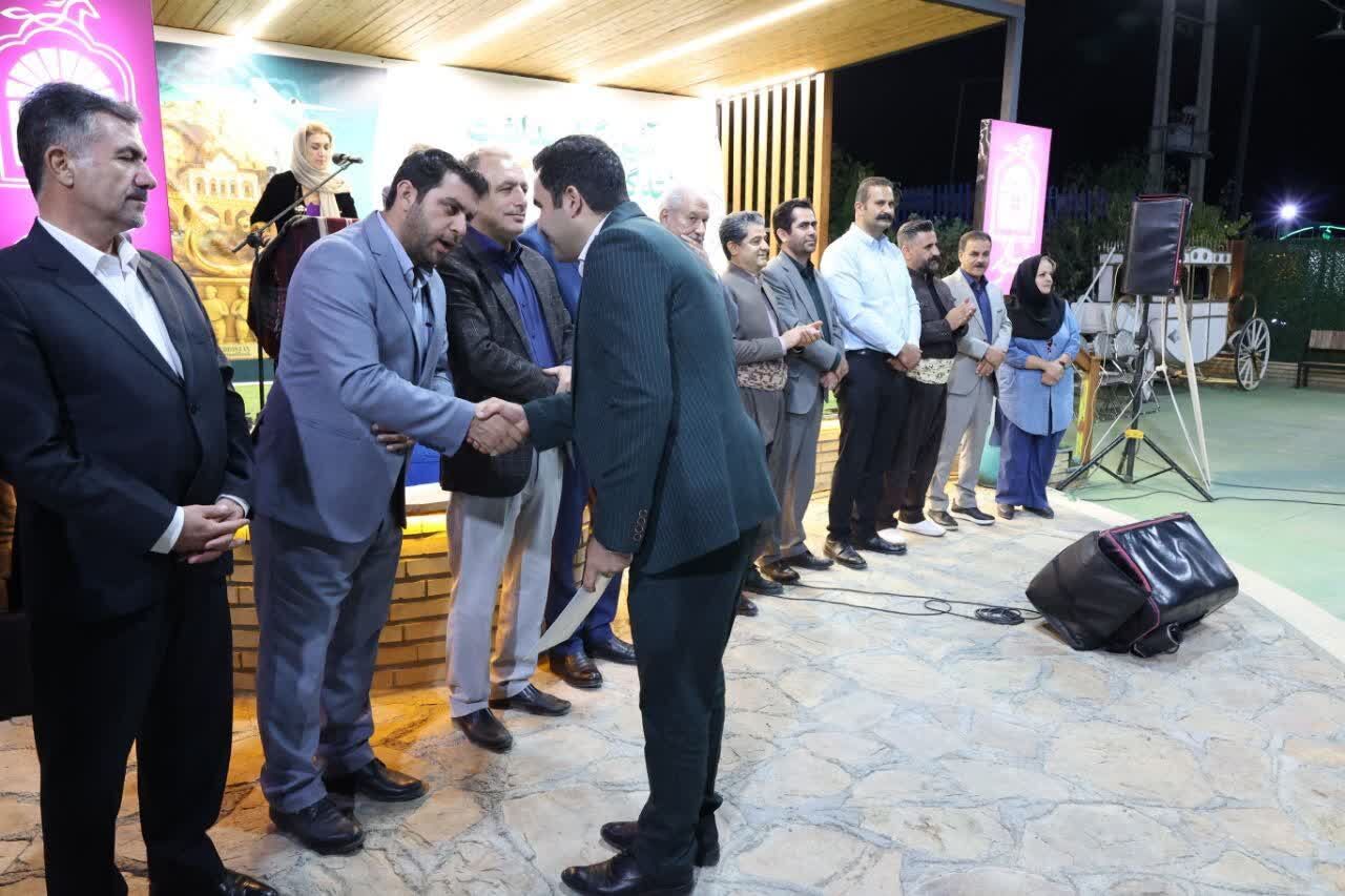 گردشگری محور توسعه/ جاذبههای کردستان ظرفیت ماندگاری گردشگر را دارند