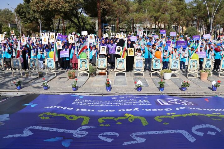 افتتاحیه معنوی و ادای احترام به شهدا اصفهان برگزار شد