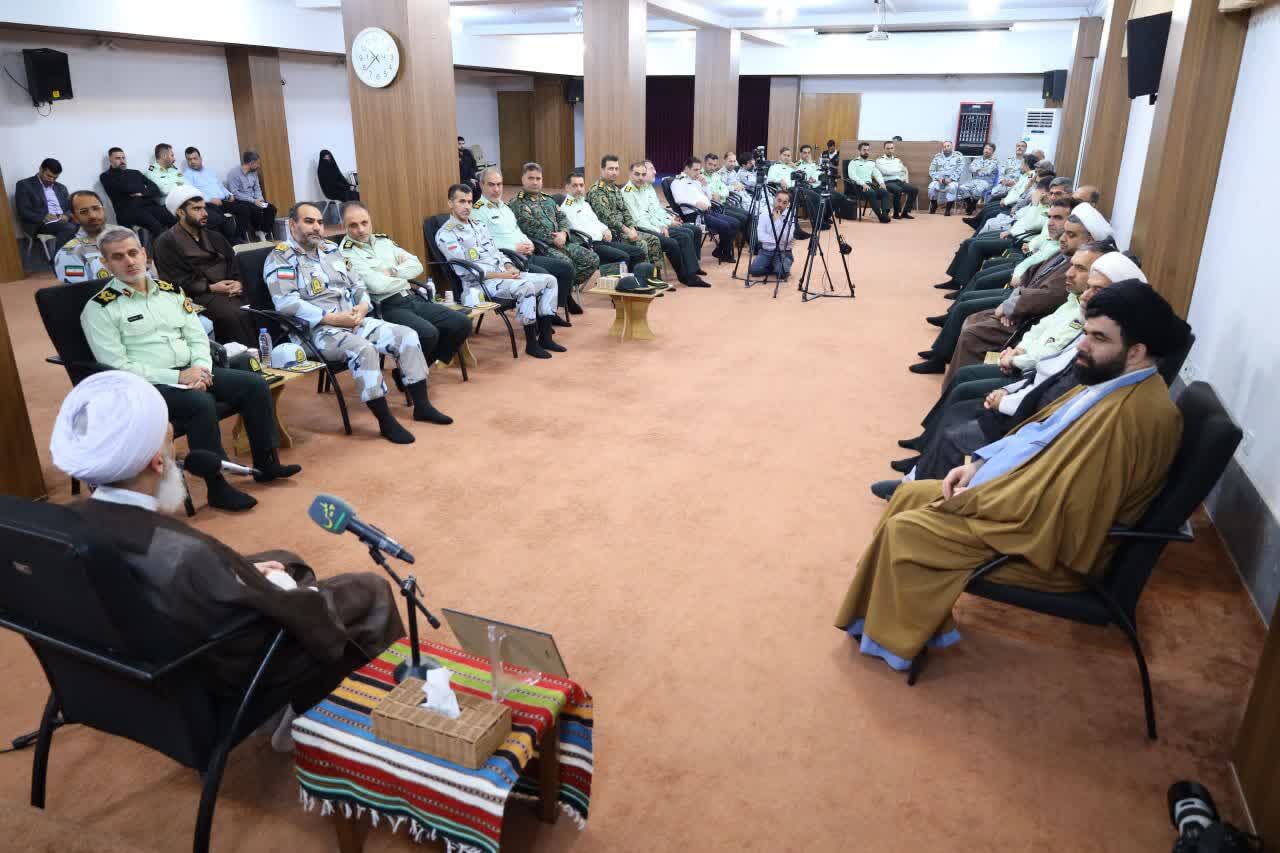 لزوم توجه بیشتر مسئولان به معیشت و امکانات سازمانی نیروهای انتظامی 