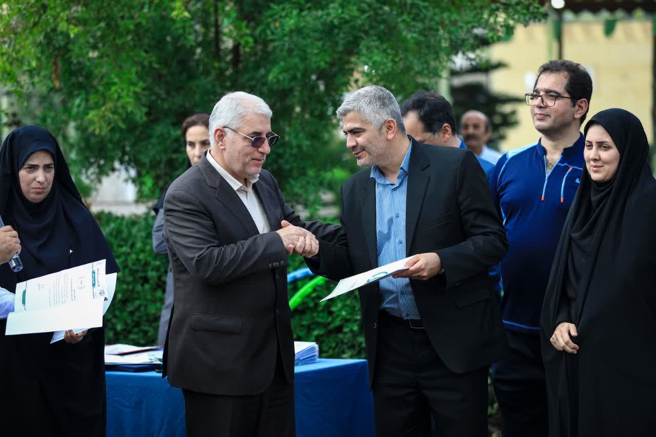 جشنواره طلایهداران زندگی در رشت برگزار شد