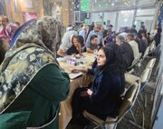 برگزاری میز خدمت بهزیستی در مسجد انصارالحسین(ع)