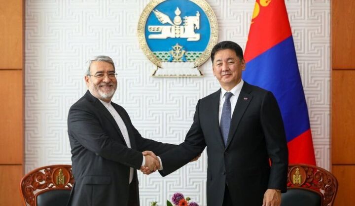 دیدار سفیر ایران در چین با رئیس‌جمهور مغولستان
