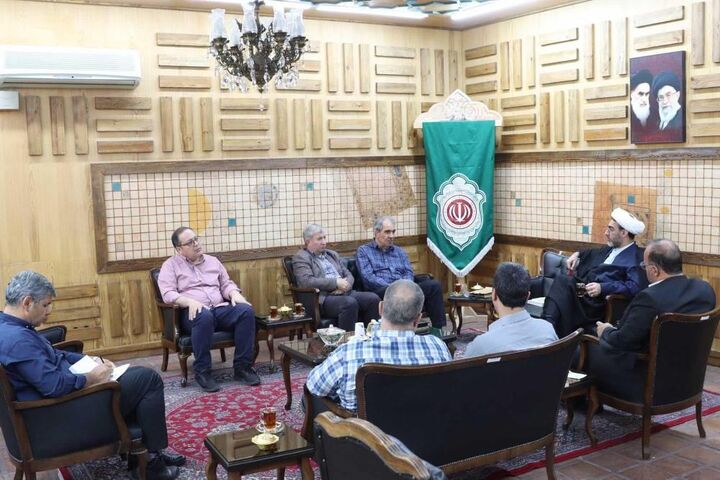 لزوم نظارت مستمر بر عرضه و فروش غیرمجاز کتاب‌ها و حمایت از ناشران