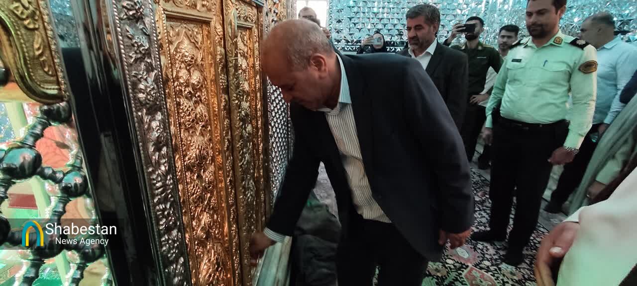 عطر گلاب بر ضریح آفتاب؛ غبار از رخسار امامزاده صالح(ع) زدوده شد