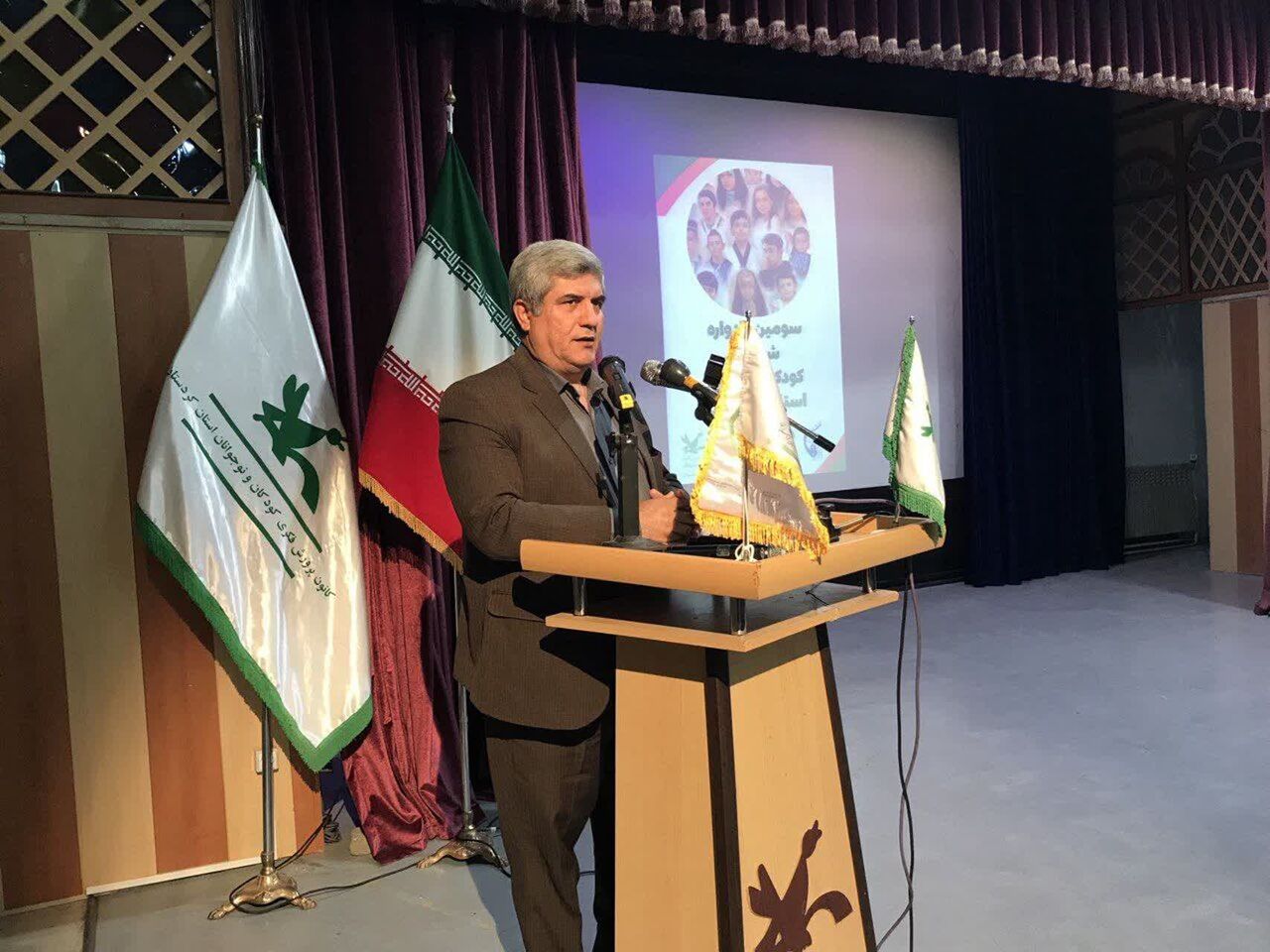 یادواره شهدای کودک و نوجوان؛ روایت حماسه‌سازان کوچک انقلاب