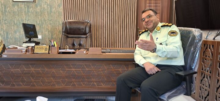 از کتابخانه سیار تا فرماندهی انتظامی