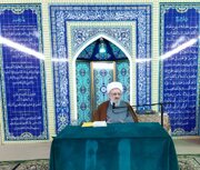 تهذیب در حوزه‌های علمیه بر فقیه‌پروری اولویت دارد