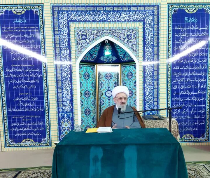 تهذیب در حوزه‌های علمیه بر فقیه‌پروری اولویت دارد