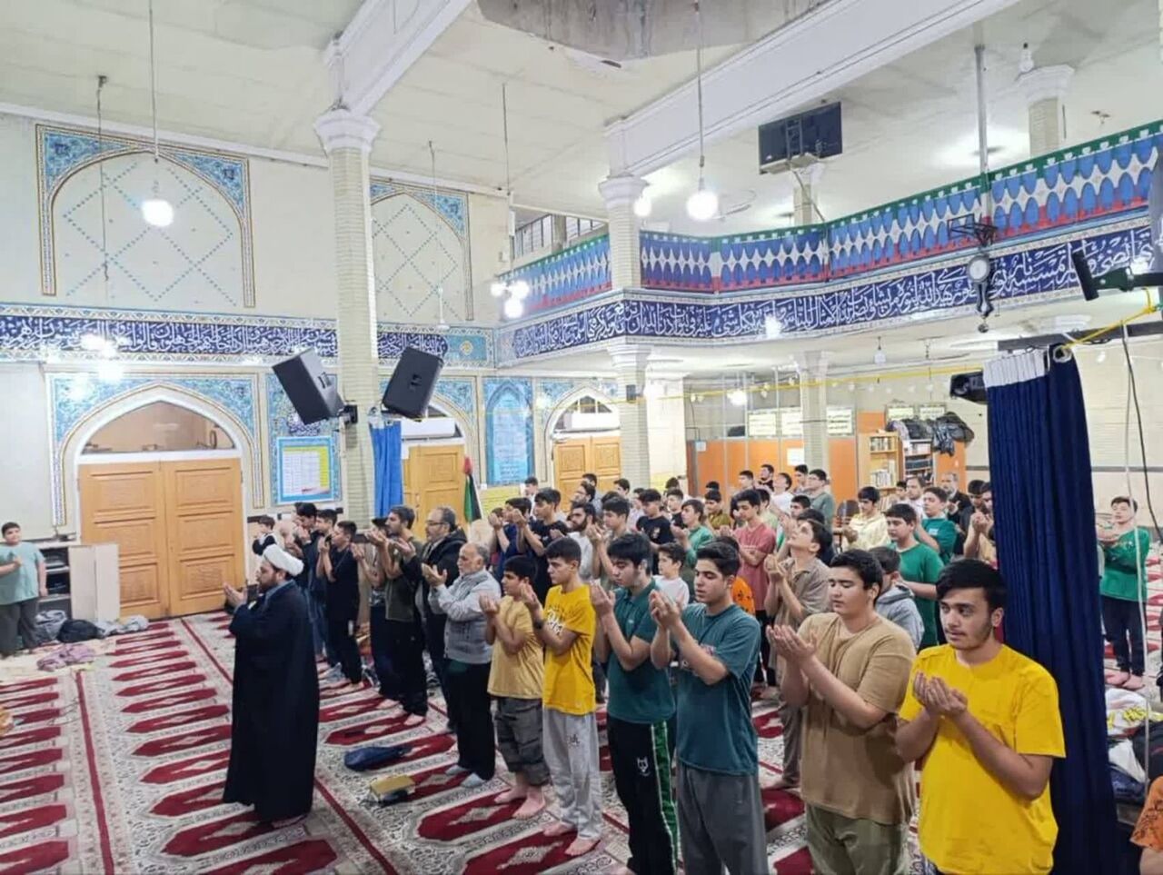 مسجدی که بیش از ۴ دهه محور اجتماع قلوب اهالی محله است